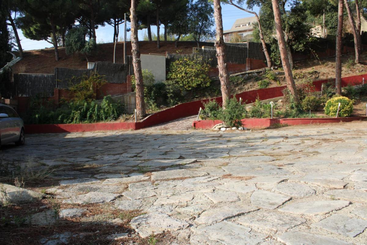 Villa Maresme & Villa Rosa Mataro Bagian luar foto