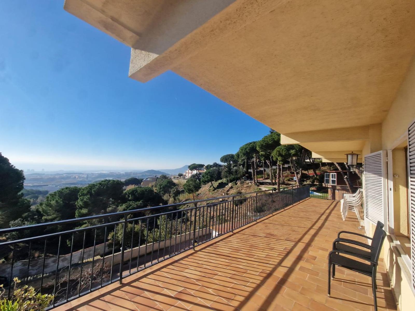 Villa Maresme & Villa Rosa Mataro Bagian luar foto