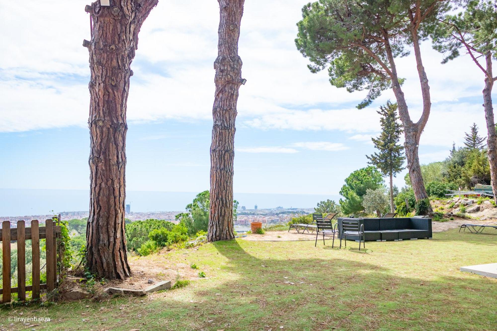 Villa Maresme & Villa Rosa Mataro Bagian luar foto