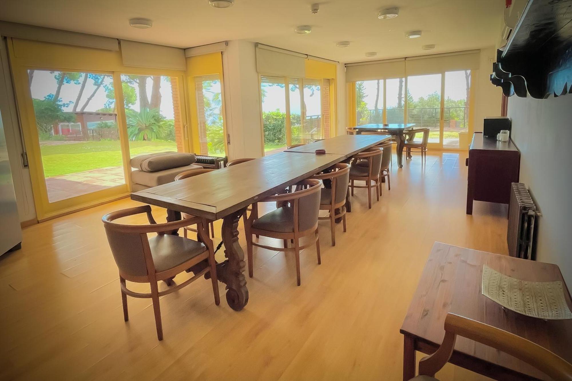 Villa Maresme & Villa Rosa Mataro Bagian luar foto